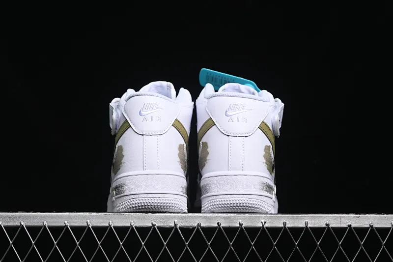 All categories Nk Air Force 1 Air Force series Nk Air Force 1 Mid Air Force mid-top Nk Air Force 1'07 Mid Olive green hand-painted Hand-painted fracture Triple hook shadow Air Force 1 strap mid-top casual sneakers CW2289-111